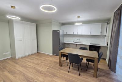 Închiriez apartament 3 camere în bloc nou - 1