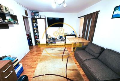 Apartament cu 3 camere semidecomandat, mobilat în Alexandru cel Bun