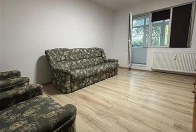 Apartament cu 2 camere decomandat în Podu Roș