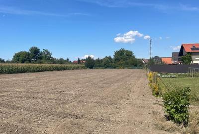 Teren Construcții intravilan de 576 mp, în Stupini