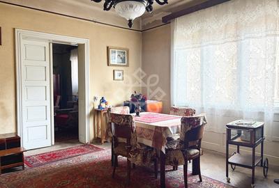 Casa de vanzare ultracentral in Oradea, strada Postavarului - 9