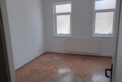 Casă cu potențial uriaș, aproape de Centrul Istoric al Brașovului - 3