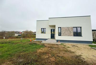Casa moderna / 3 Camere / 2 Bai / Teren 378 mp - 1