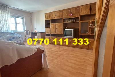 Apartament cu 2 camere decomandat în Radu Negru