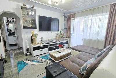 Etaj I | Apartament cu 2 camere si balcon | Botizului - 1