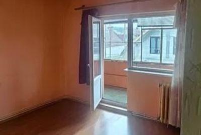 Vanzare apartament 4 camere decomandat zona Maramuresului Dambul Rotund, Cluj-Na - 1