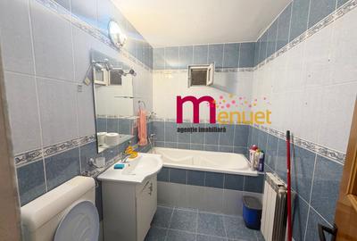 Apartament 3 camere,zona C5 - 10
