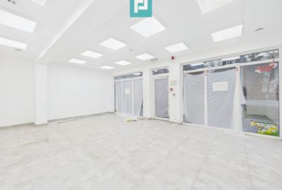 Spațiu comercial, de 66 mp, în Central