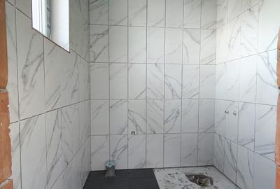 FARA COMISIOANE casa 4 camere 2 bai P+pod terasa la cheie in Crevedia - 10