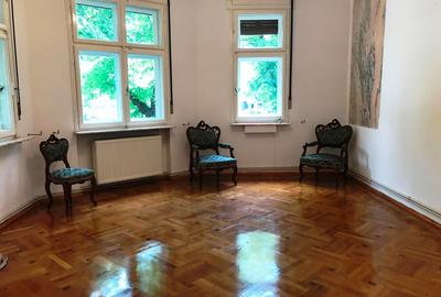 Dorobanti Capitale, inchiriere apartament 6 camere, 147 mp utili+ terasa 25 mp, - 2