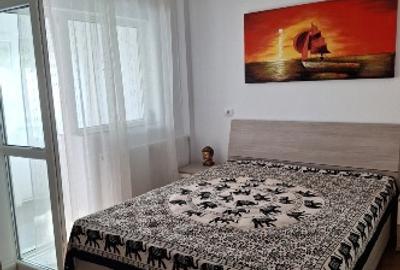 Apartament cu 2 camere decomandat, mobilat în Central