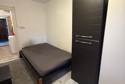 Garsonieră decomandată, mobilată în Complex Studențesc