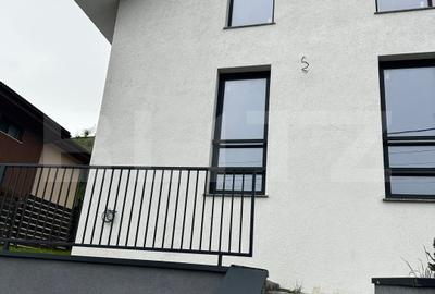 Casă individuală cu 5 camere în Florești