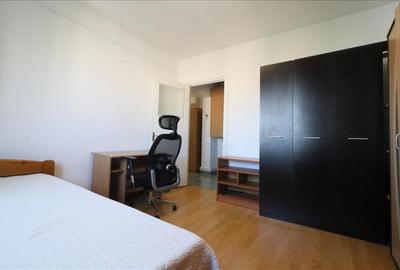 Apartament de 3 camere Decomandat, Hala centrala - 8