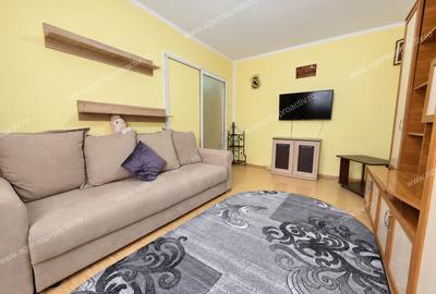 Apartament cu 2 camere, decomandat, Micro 21, etajul 2 – La cheie! - 2