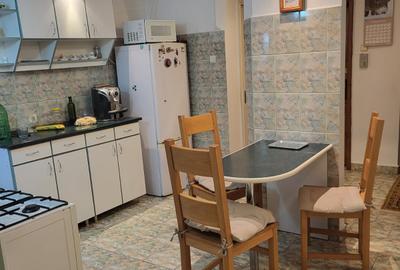 🏡 De închiriat – Apartament mobilat cu 4 camere, zonă verde și liniștită - 1