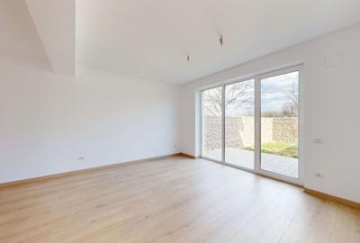 Casă individuală cu 5 camere în Central