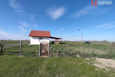 Teren de 2600 mp in Sanmihaiul Roman imprejmuit - ID V5057 - 1