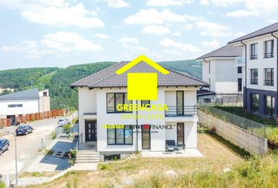 Duplex cu 4 camere în Florești