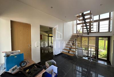 Casă individuală cu 6 camere în Europa