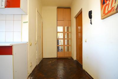 VANZARE GARSONIERA TINERETULUI - CANTEMIR - 14