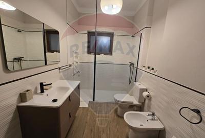 DE INCHIRIAT Apartament 5 camere,-parter, în vila  Kiseleff - 24