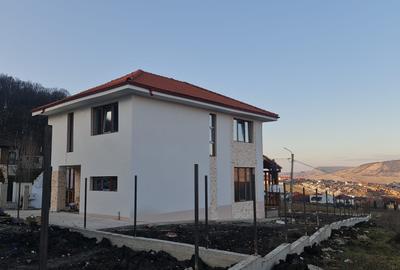 Casă individuală 120 mp utili, panoramă superbă, grădină 702 mp, Chinteni - 1