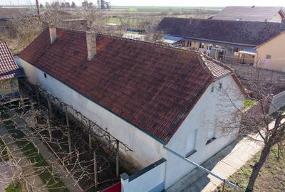 Casă  Sântana cu 3 camere și panouri fotovoltaice - 9