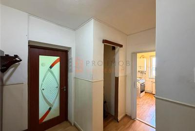 Apartament 2 camere cf 1 semidecomandat zona Crang - 7