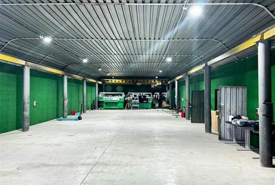 Hala de 400 mp si 100 mp birouri in Ploiesti, zona Mihai Bravu . - 1