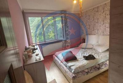 Apartament 2 camere semidecomandat | Str. Nanterre, Rotonda | Etaj 1/4 |Mobilat - 1