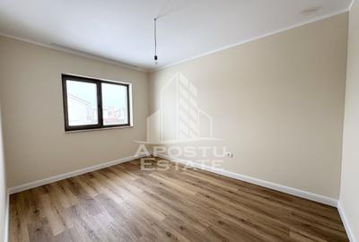 Duplex cu perete dublu, 4 camere si 3 bai finalizat, toate utilitatile - 25