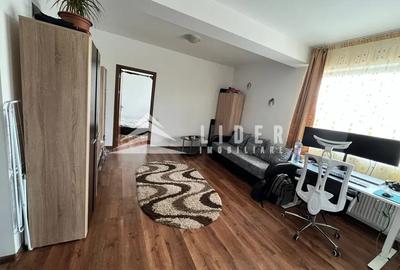 Se inchiriaza apartament living cu bucatarie, dormitor  zona Grand Hotel Italia - 2