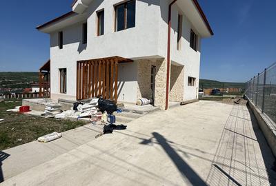 Casă individuală în Chinteni, nouă pe piața - 1