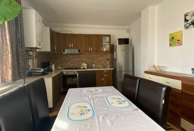 Apartament de 65 mp utili,parcare inclusa,etaj intermediar - 8