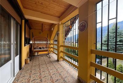 Refugiu de vis in Busteni – casa cocheta cu teren generos si priveliste spectacu - 14