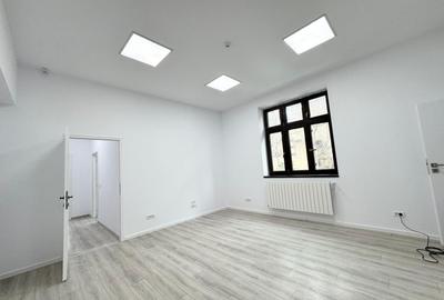 Spațiu versatil 3 camere, parter vilă – ideal office sau showroom - 1