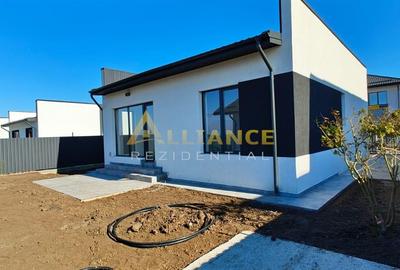 Casă cu 3 camere în Berceni