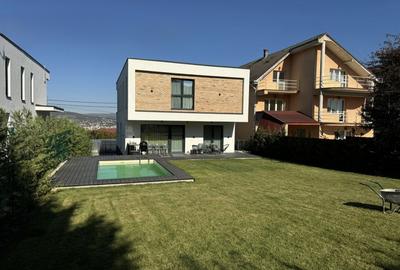 Vila exclusivista , Andrei Muresanu, piscina exterioara - 1