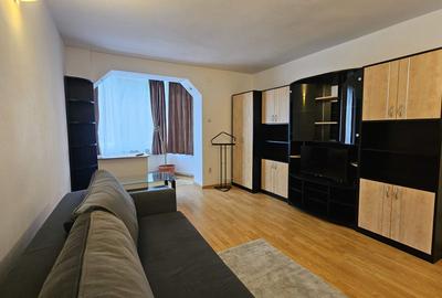 Apartament cu 2 camere decomandat în Centrul Civic