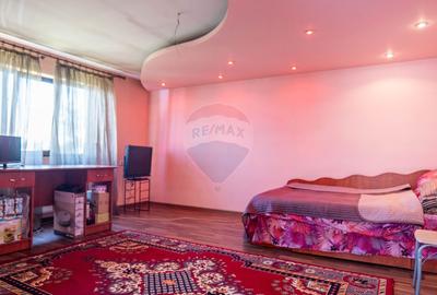 Casă / Vilă cu 3 camere de vânzare - 17