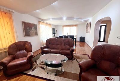 Vila de vanzare in Sebes - pretabila pentru doua familii - 3