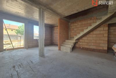 Duplex cu 4 camere de vanzare in localitatea Dumbravita - 27