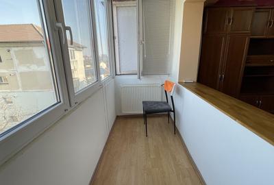 Apartament spațios cu două camere, etajul 4 cu acoperiș. - 4