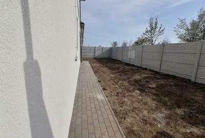 Casa- soseaua Bucuresti - Magurele -Carrefour(fosta Cora)- 195000E-  tva inclus - 4