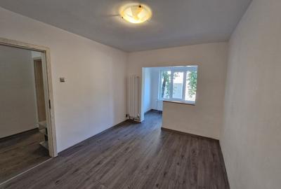 Apartament 3 camere  renovat in zona Lipovei - 15