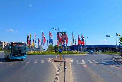 Apartament decomandat cu 2 camere, zona Mall Grand Arena, Sector 4 - 15