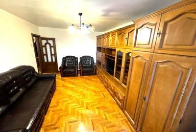 Apartament cu 3 camere decomandat în Obcini
