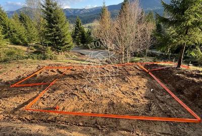 Teren intravilan 1074 mp cu utilitati-ideal pensiune, cabane-Colibita - 1