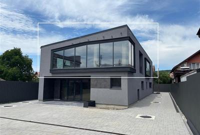 Spațiu comercial, de 162 mp, în Florești